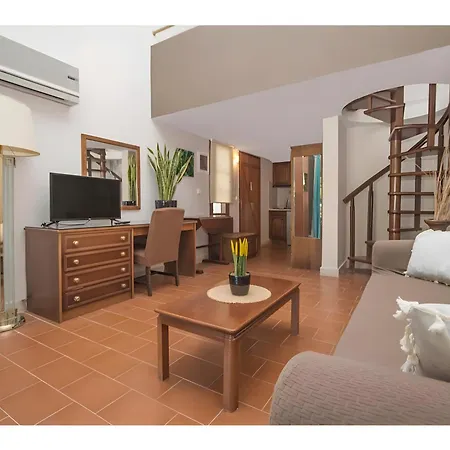 Corfu Club Apartment *