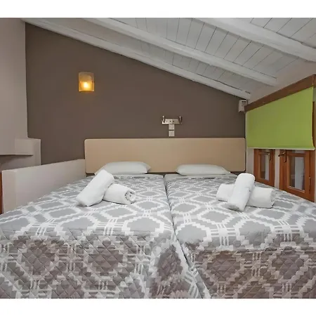 Corfu Club Apartment *