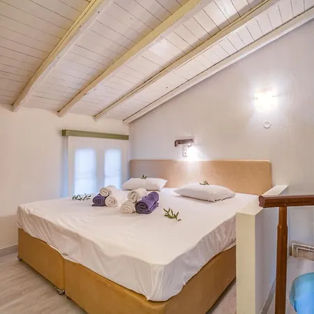 Corfu Club Апартаменты Limni (Corfu)